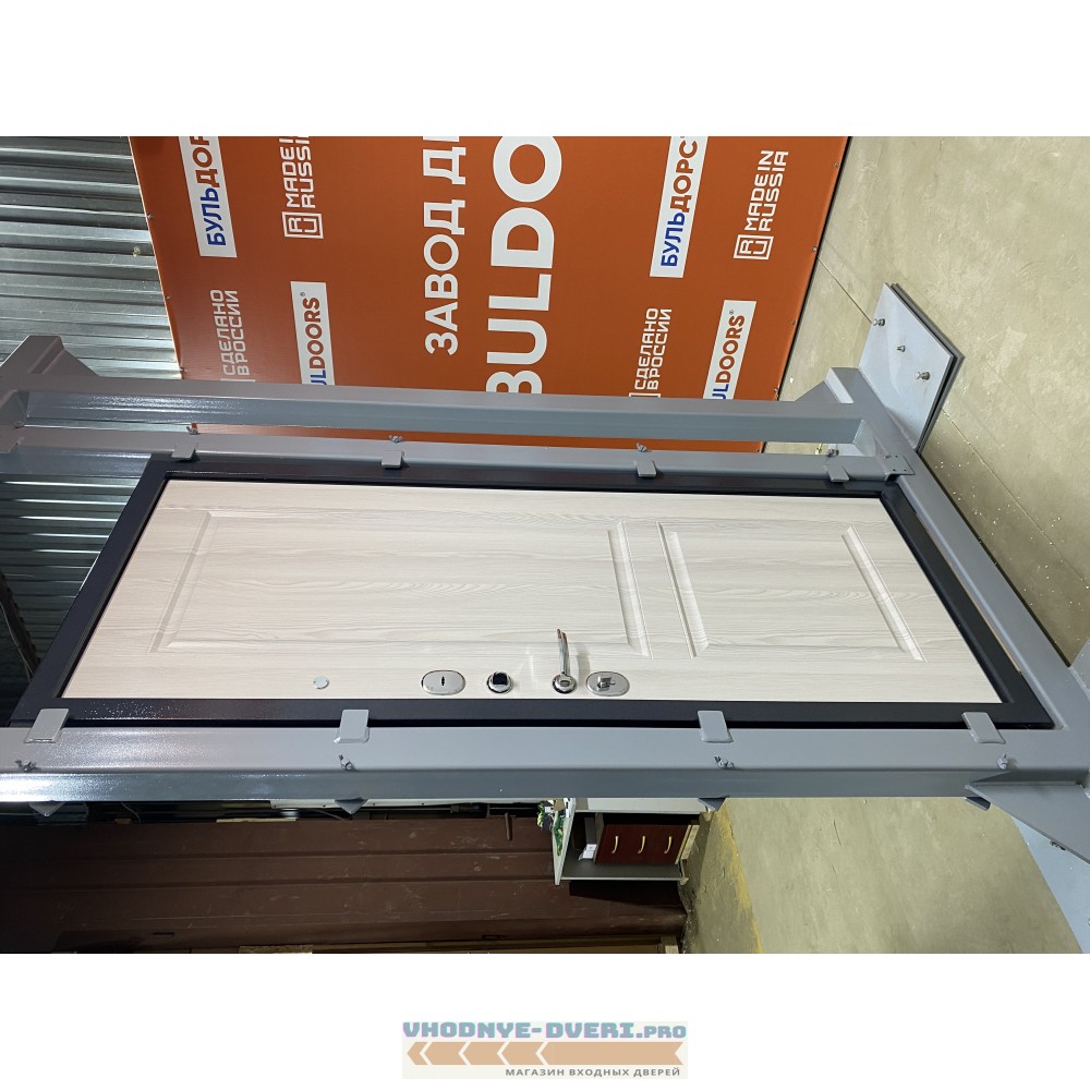 Дверь Бульдорс 70 MP RIVIERA